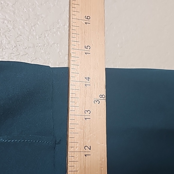 NWT Lulu's Medium Hearts Aflutter Ruffled Bodycon Midi Dress Green - Picture 11 of 12